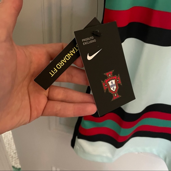 Nike Portugal Euro 2020 Away Men’s Size M - Picture 5 of 7
